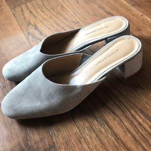 Suede block heel mule